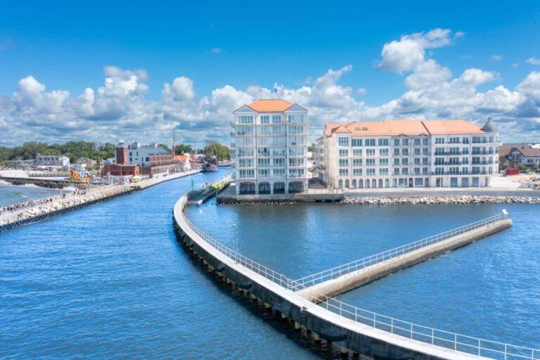Marina Royale Darlowo - Apartamenty Ultra Mar Nad Morzem Дарлувко Екстер'єр фото
