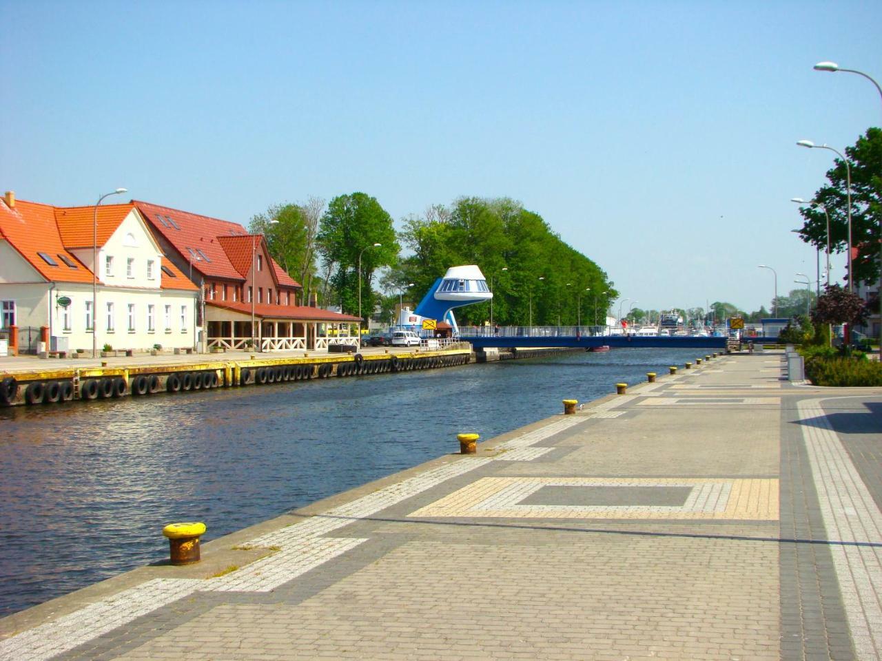 Marina Royale Darlowo - Apartamenty Ultra Mar Nad Morzem Дарлувко Екстер'єр фото